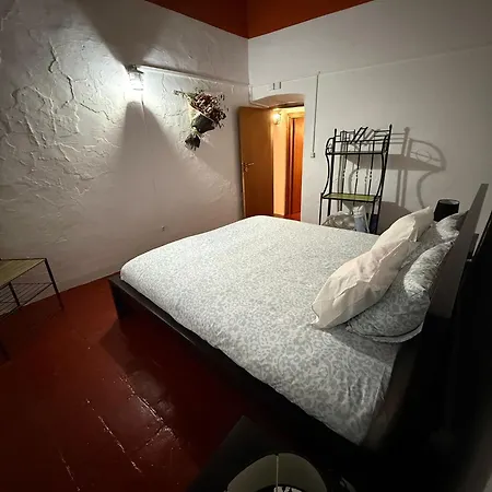 Casa Do Ti Santinhas - Local * Bicas